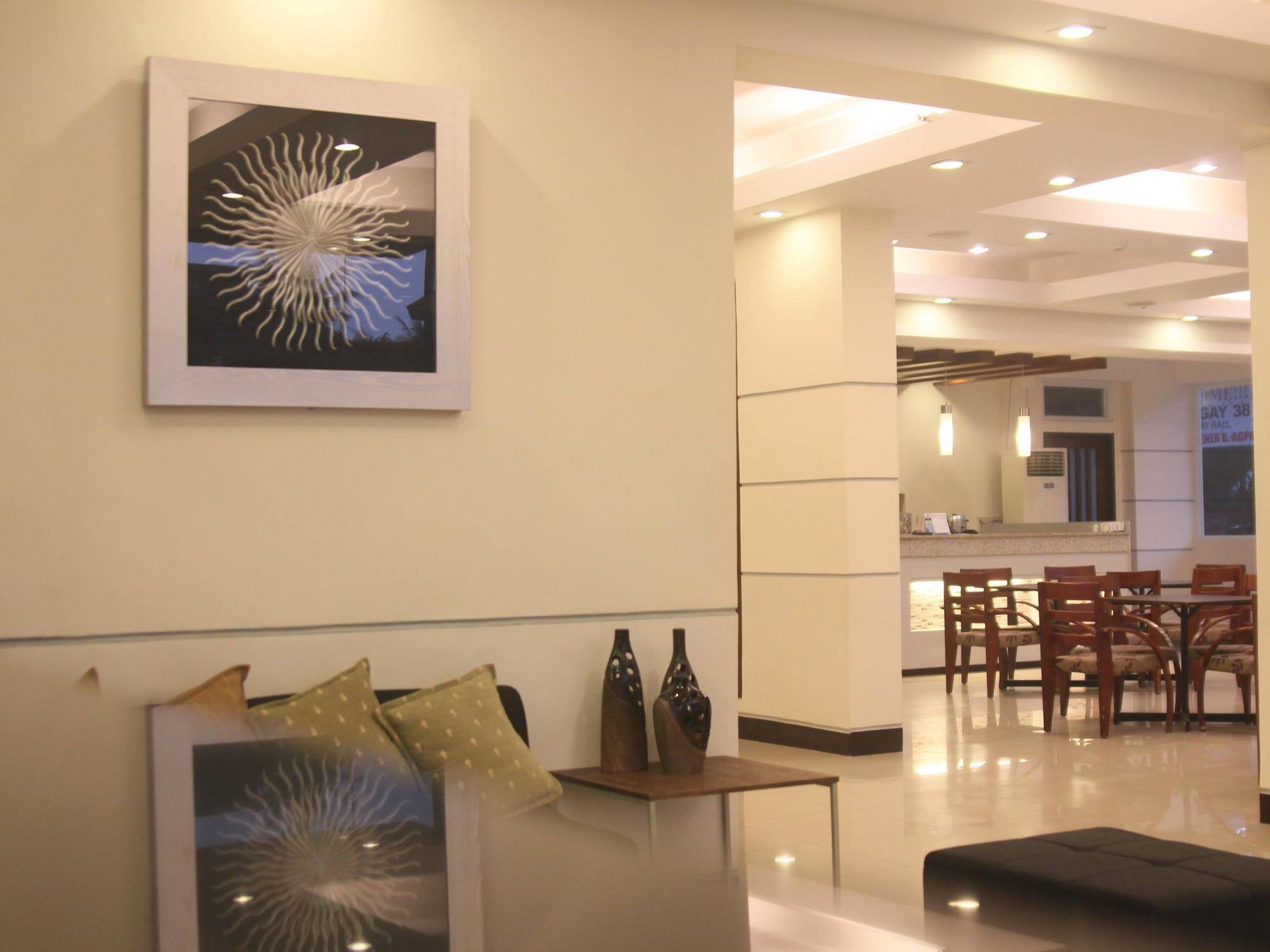 באקולוד Negrense Suites מראה חיצוני תמונה