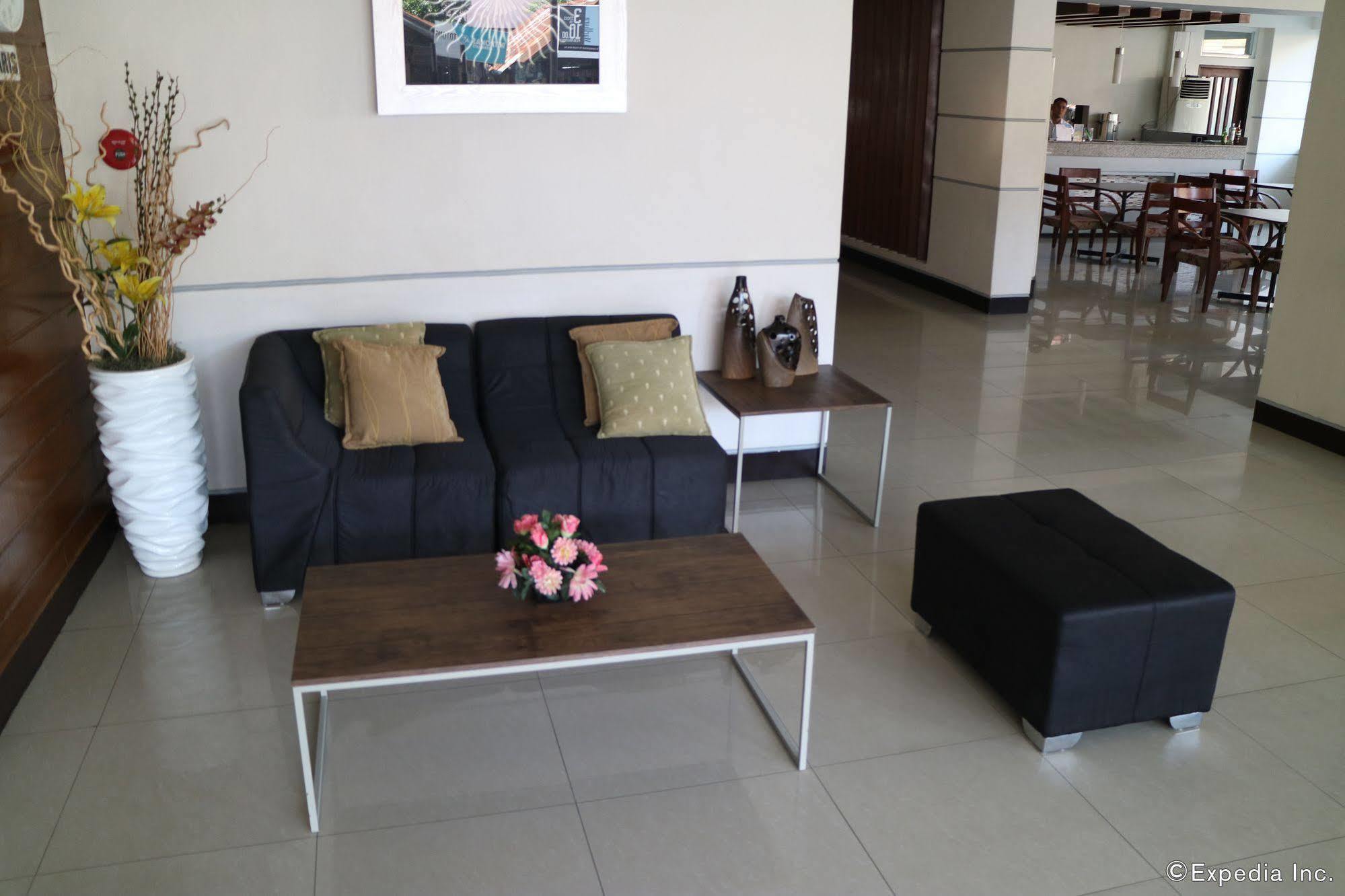 באקולוד Negrense Suites מראה חיצוני תמונה